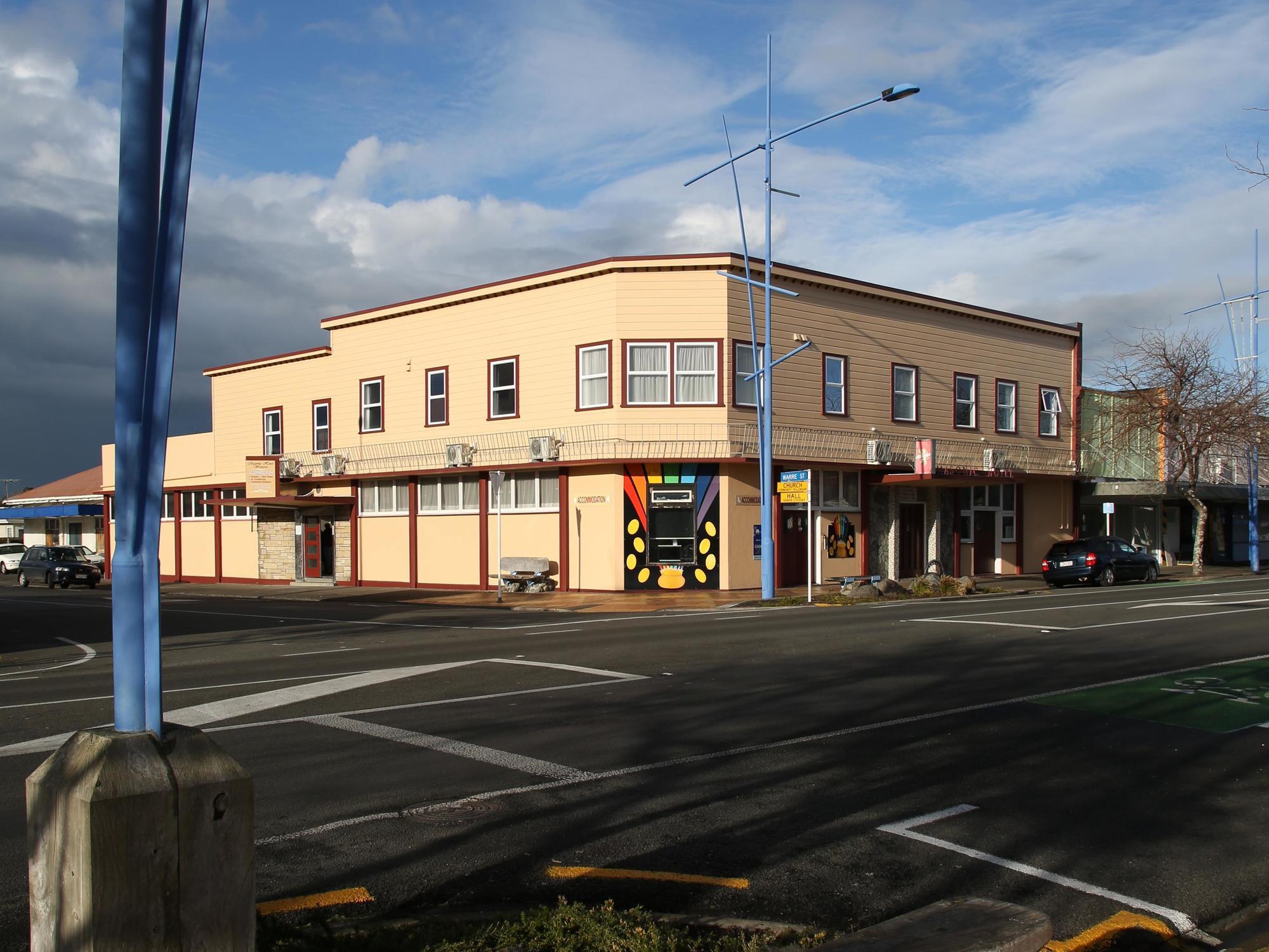 Masonic Hotel Waitara Exteriör bild